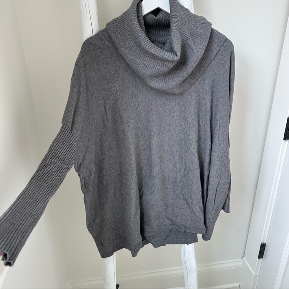 Dreamers Oversized Gray Cowl Neck Flowy Tunic Sweater SZ Large - Picture 10 of 12